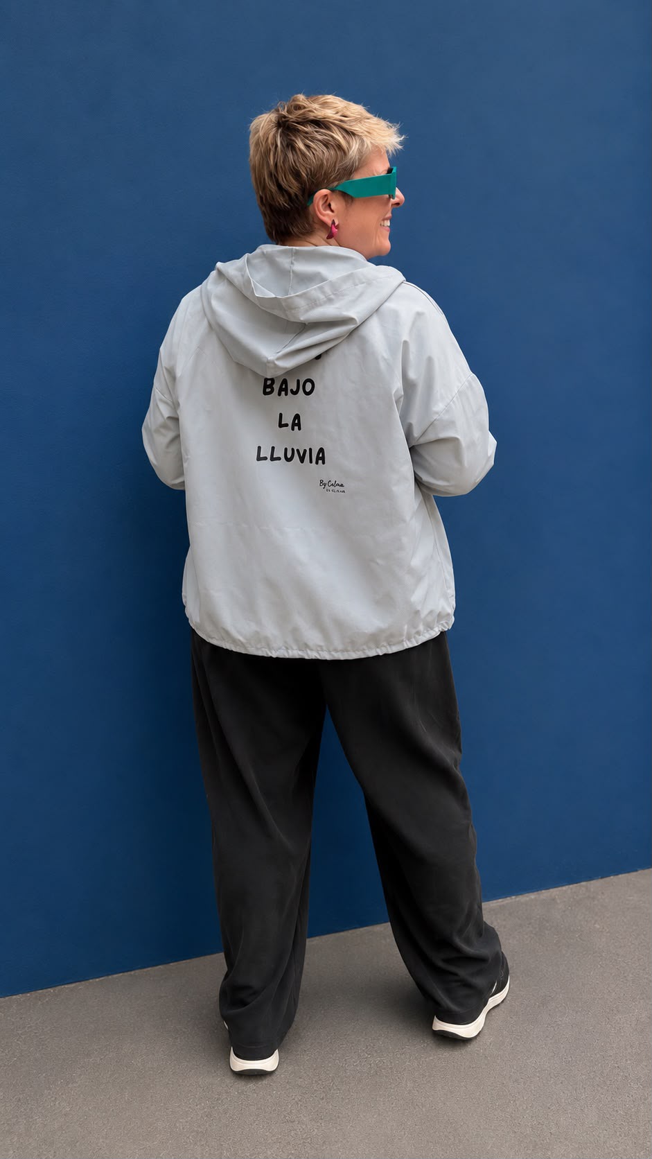 Chubasquero · Bajo la lluvia
