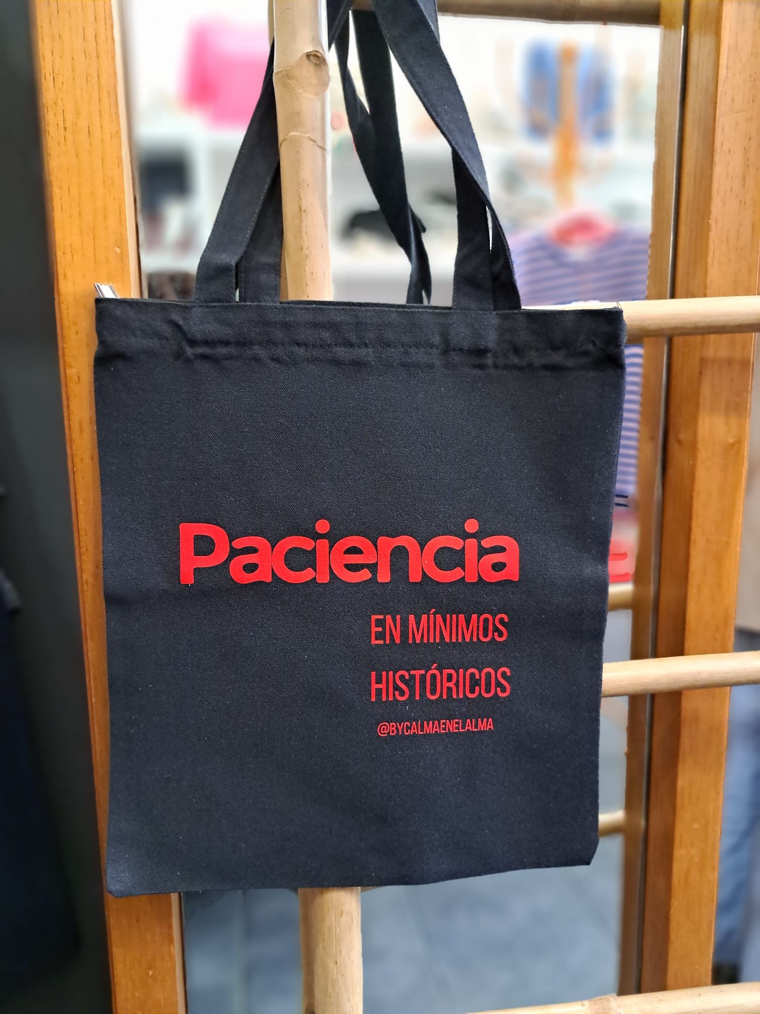 Totes :El mundo necesita mujeres como tu