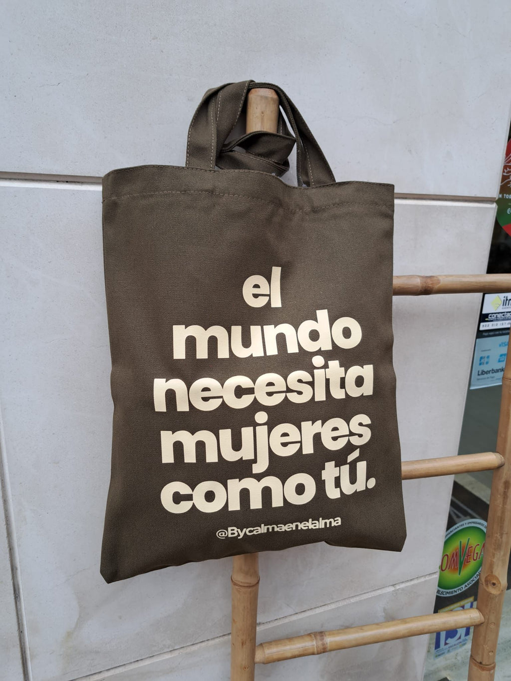 Totes :El mundo necesita mujeres como tu