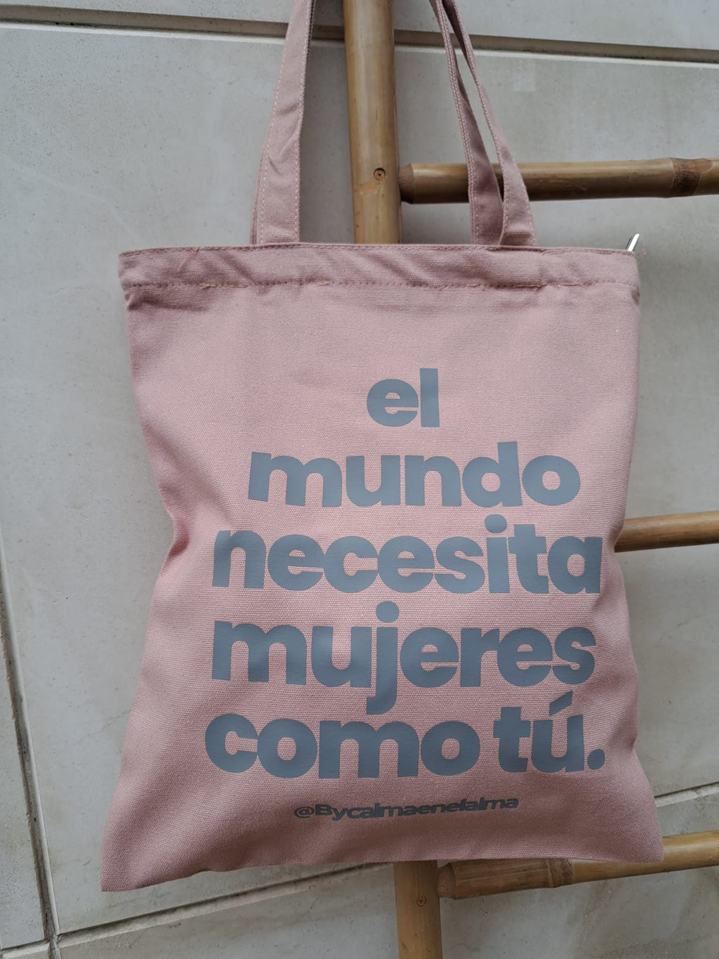 Totes :El mundo necesita mujeres como tu