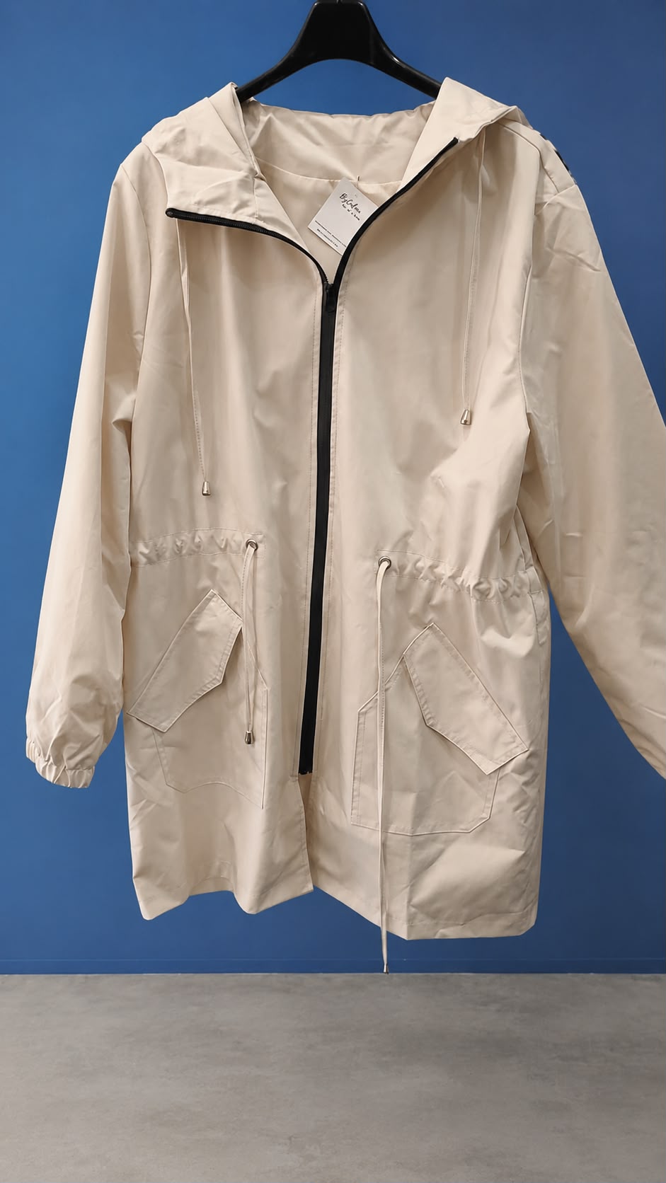 Chubasquero largo beige